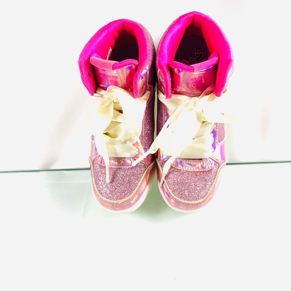 Sparkling Sketches - Picture 8 of 11